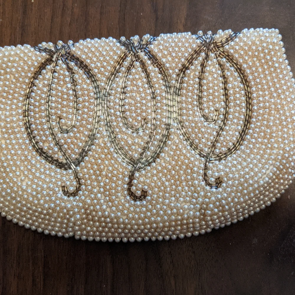 Vintage John Wind Beaded Purse